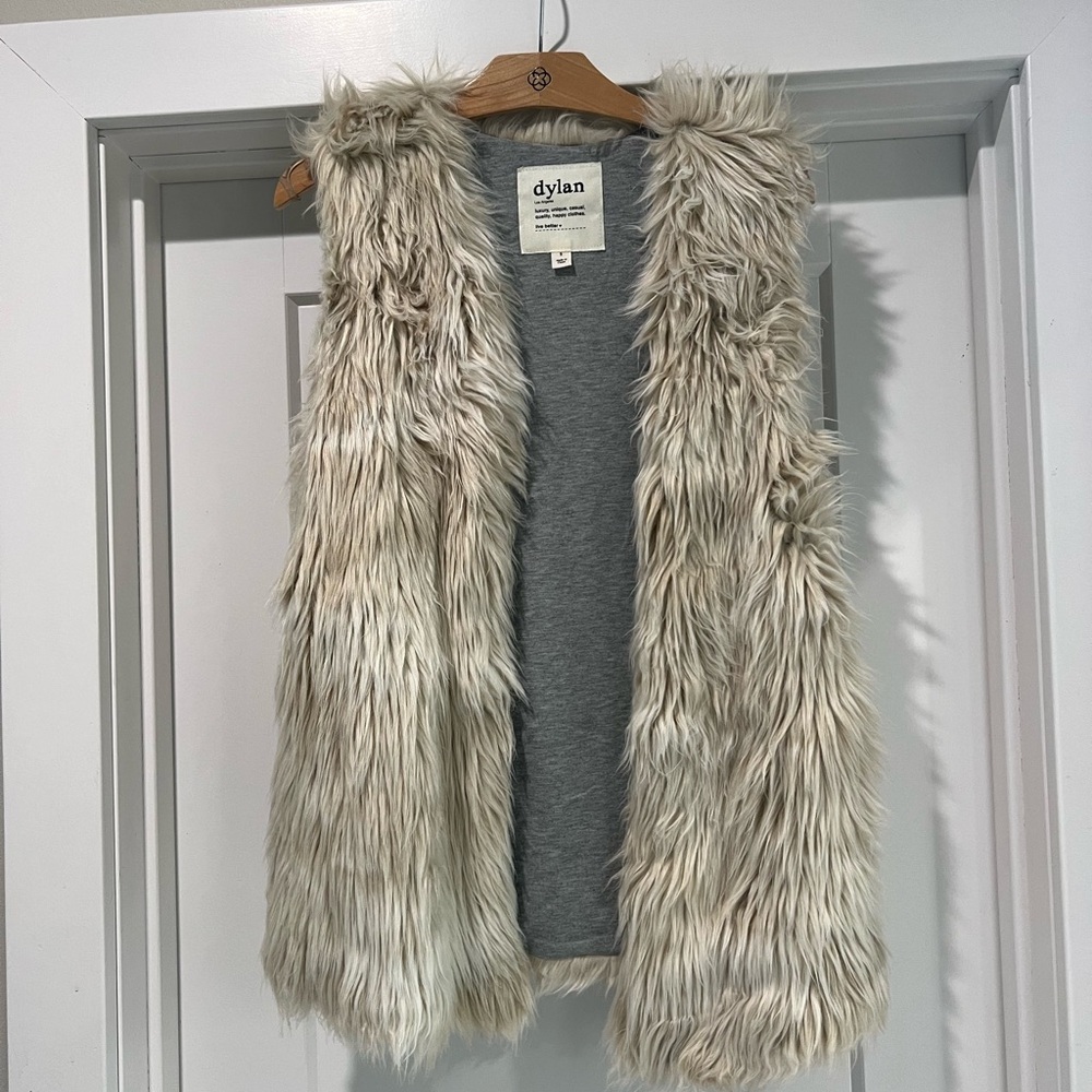DYLAN faux fur vest